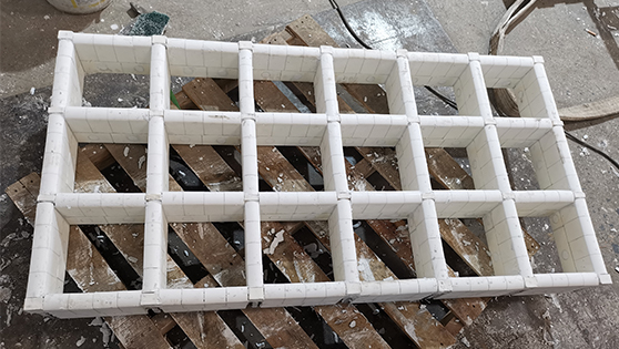 钢铁厂的筛网内衬耐磨陶瓷孔板